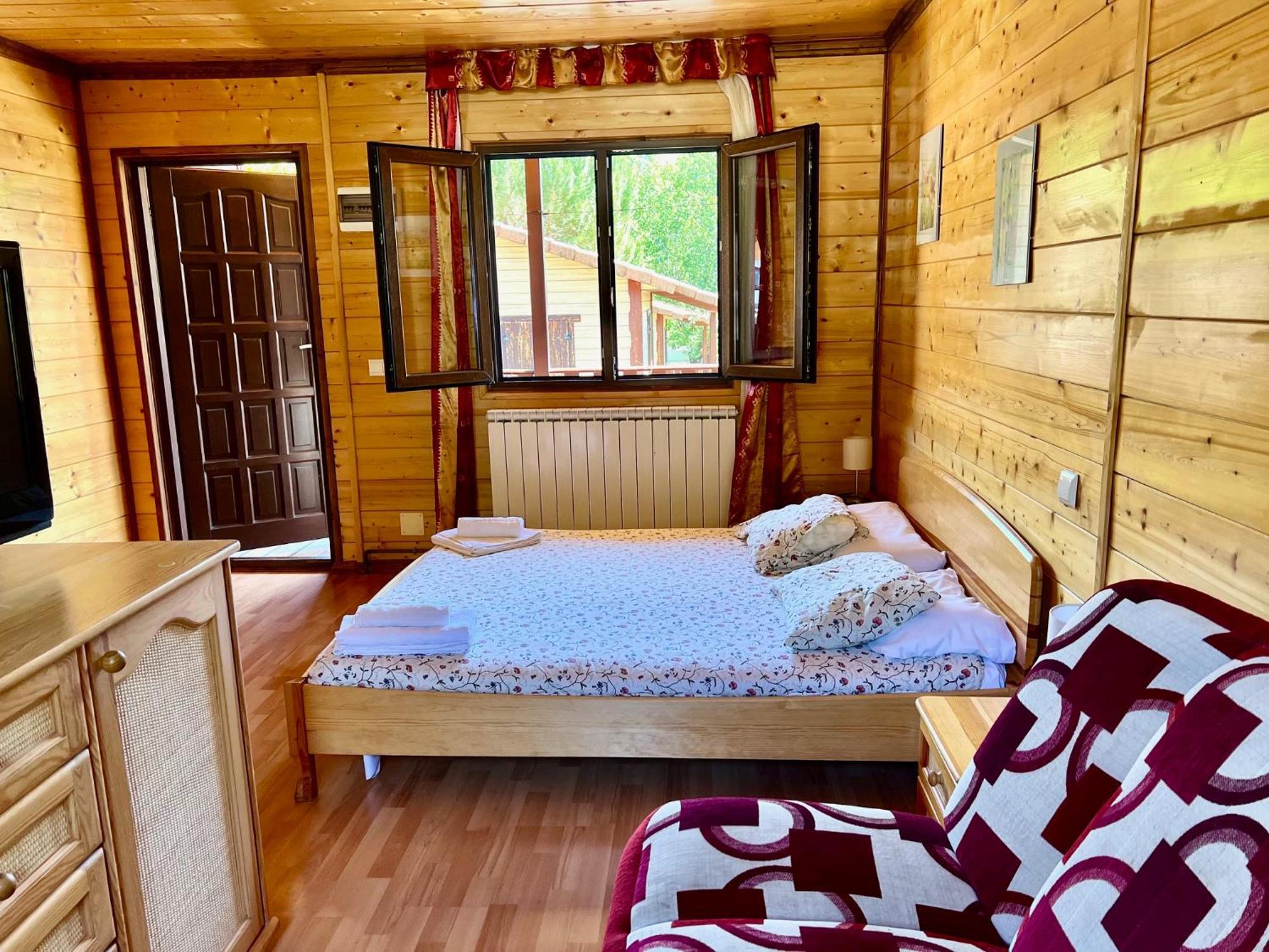 Camping Valle De Ечо Екстер'єр фото