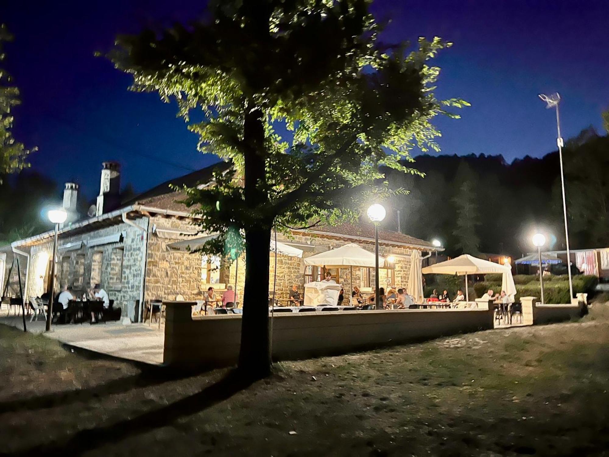 Camping Valle De Ечо Екстер'єр фото